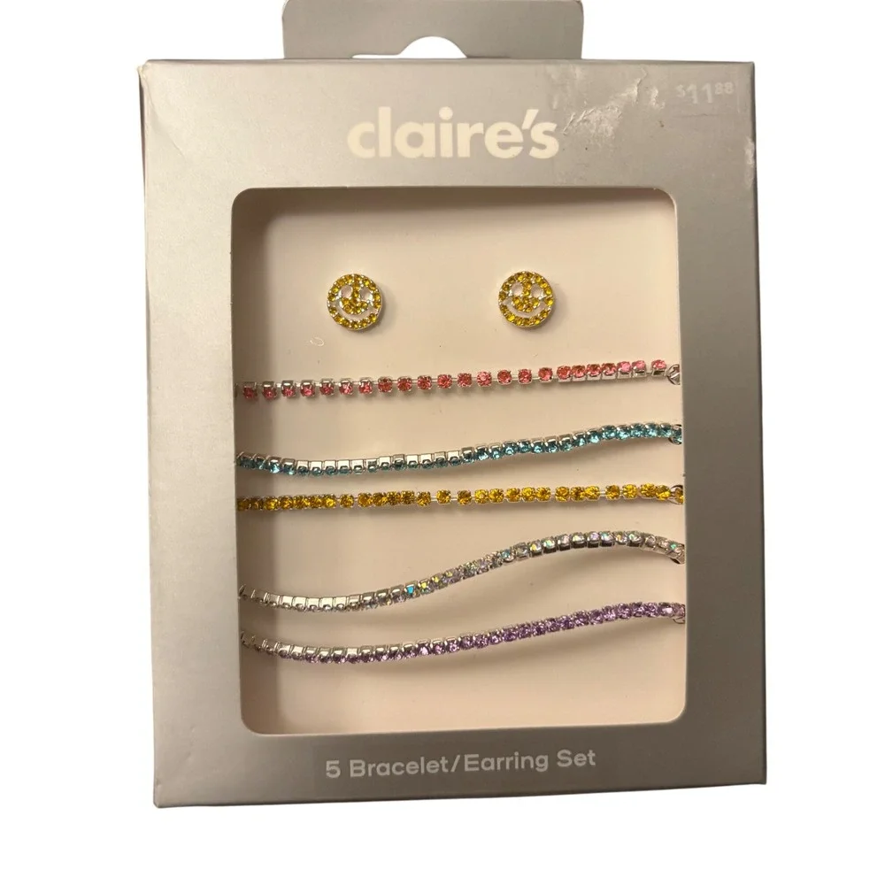 NWT Claire's Y2K Bracelet Earring‎ Set Rhinestone Smile Face Studs Colorful